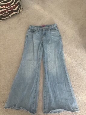 Edikted Light Blue Wide-Leg Flare Jeans